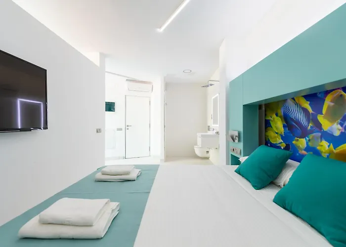 Edison Building By Canariasgetaway * Las Palmas / Gran Canaria